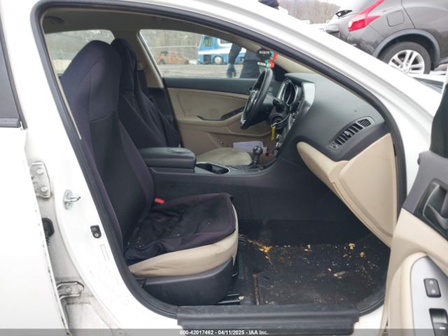 KNAGM4A70E5458831 KIA Optima Lx