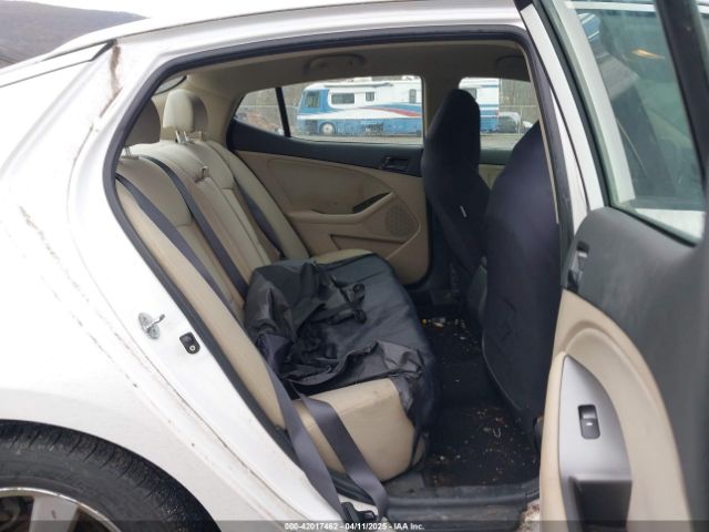 KNAGM4A70E5458831 KIA Optima Lx