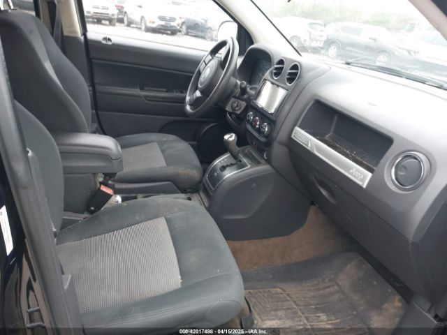 1C4NJDBBXED880505 Jeep Compass Sport