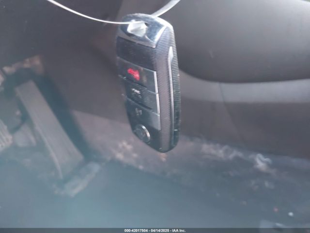 5XYPKDA51GG072940 KIA Sorento 3.3l Sx