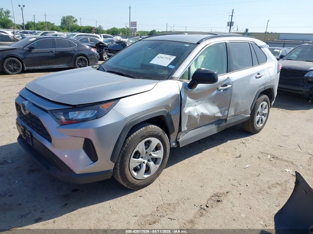 Toyota RAV4 LE 2021 JTMH1RFV2MD062943 Image 2