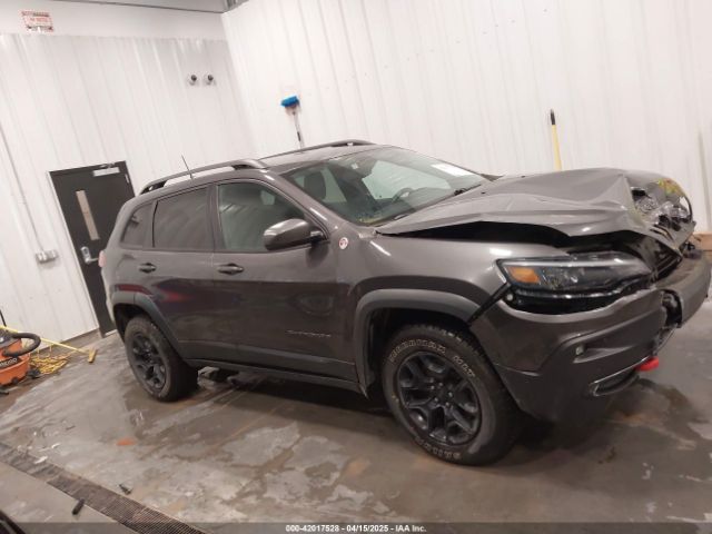 1C4PJMBN2KD258303 Jeep Cherokee Trailhawk 4x4
