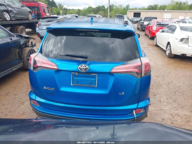2T3ZFREV4HW383558 Toyota RAV4 LE