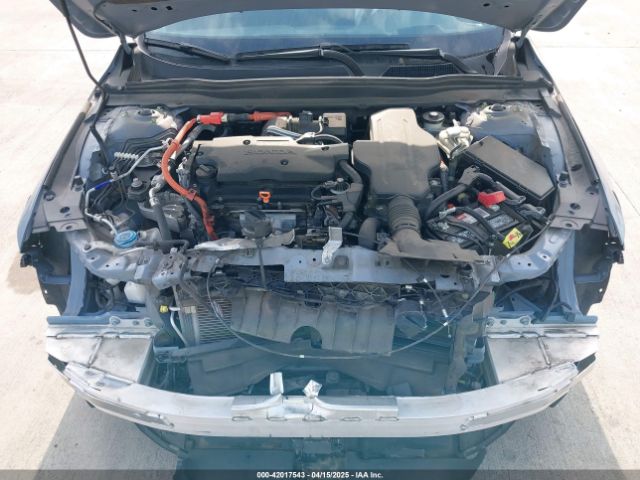 1HGCV3F92NA029136 Honda Accord Hybrid Touring