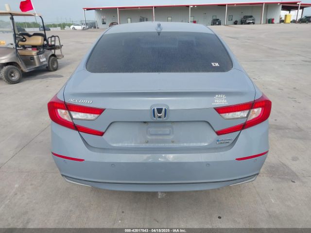 1HGCV3F92NA029136 Honda Accord Hybrid Touring
