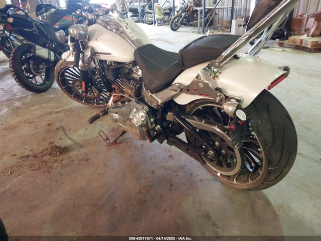 2024 HARLEY-DAVIDSON FXBR 1HD1YEZ1XRB049132 Photo 2
