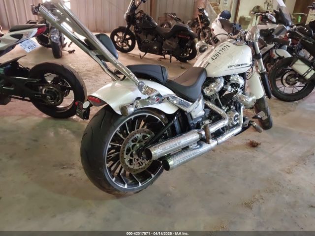 2024 HARLEY-DAVIDSON FXBR 1HD1YEZ1XRB049132 Photo 3
