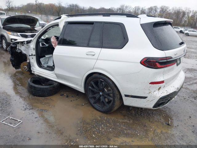 2024 BMW X7 5UX33EM08R9U05543 Photo 2