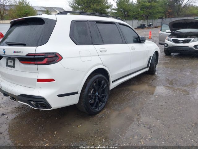 2024 BMW X7 5UX33EM08R9U05543 Photo 3