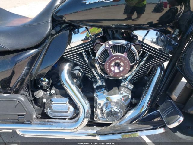 2015 HARLEY-DAVIDSON FLTRX 1HD1KHM10FB624702 Photo 7