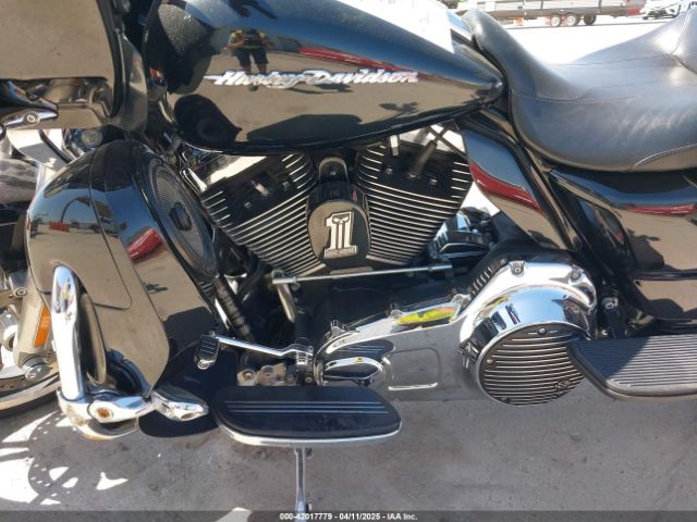 2015 HARLEY-DAVIDSON FLTRX 1HD1KHM10FB624702 Photo 8