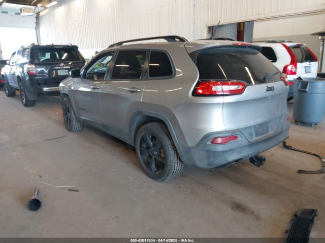 1C4PJLCB3JD542813 Jeep Cherokee Latitude Fwd
