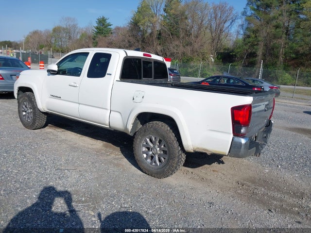 5TFSZ5AN3JX139876 Toyota Tacoma Sr5 V6