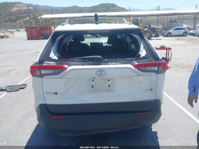2T3C1RFV2NW228022 Toyota Rav4 Xle Premium