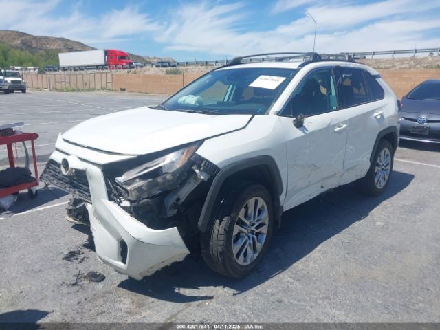 2T3C1RFV2NW228022 Toyota Rav4 Xle Premium