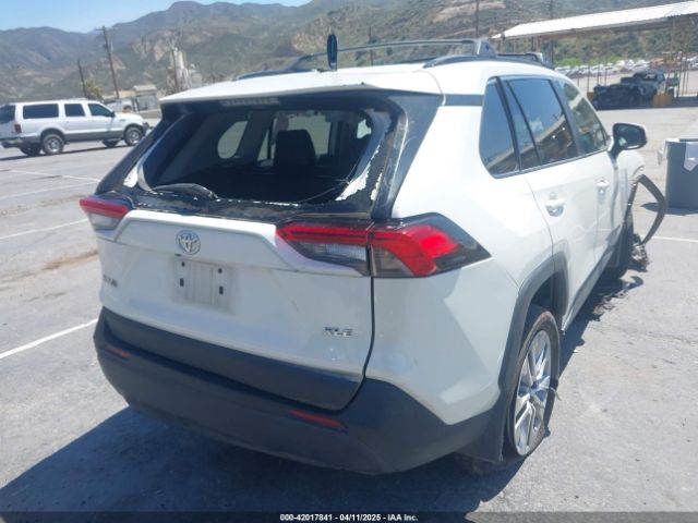 2T3C1RFV2NW228022 Toyota Rav4 Xle Premium