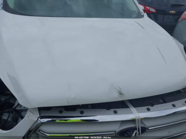 1FMCU9HD3JUD21789 Ford ESCAPE SEL