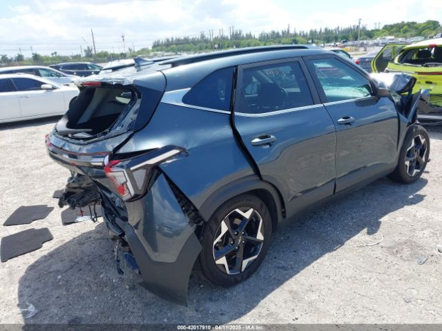 KNDER2AA8R7550694 KIA SELTOS EX