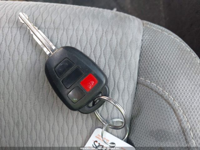 5YFBURHE8FP274935 Toyota COROLLA LE