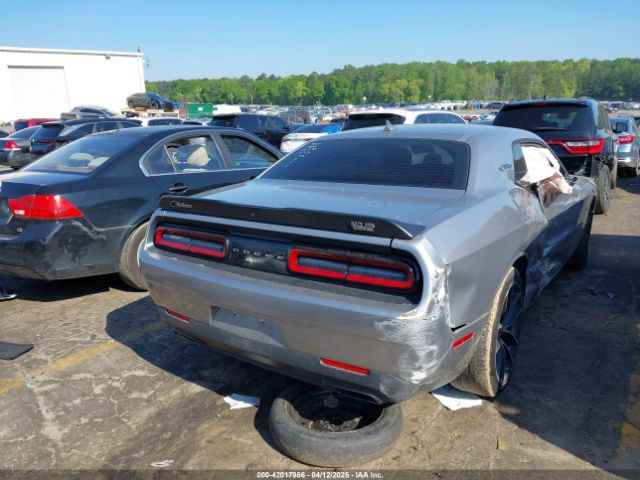 2C3CDZFJ2JH255241 Dodge Challenger R/t Scat Pack