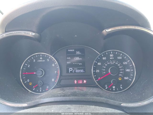 KNAFK4A67E5061352 KIA FORTE LX