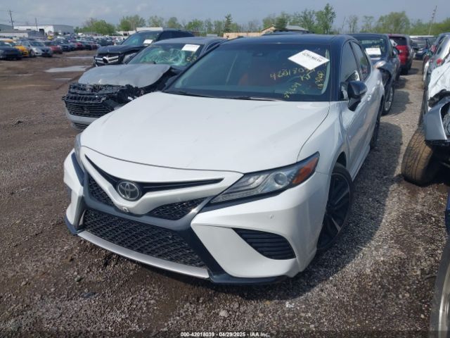 4T1B61HK1JU075217 Toyota CAMRY XSE