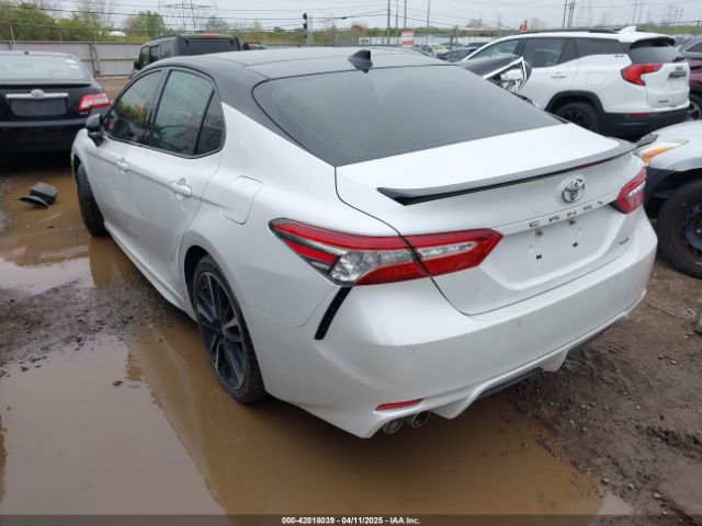4T1B61HK1JU075217 Toyota CAMRY XSE
