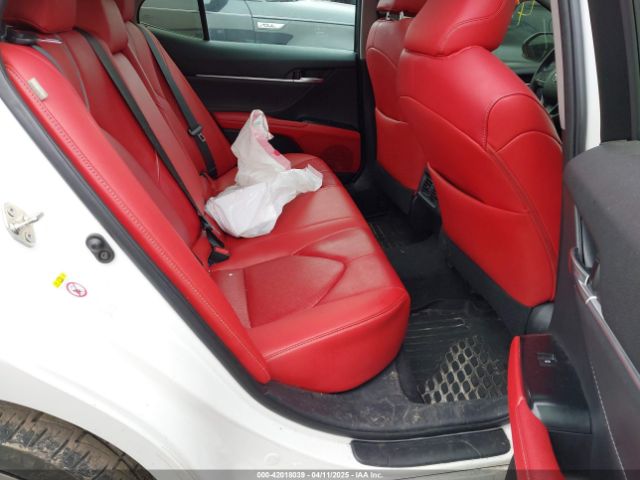 4T1B61HK1JU075217 Toyota CAMRY XSE
