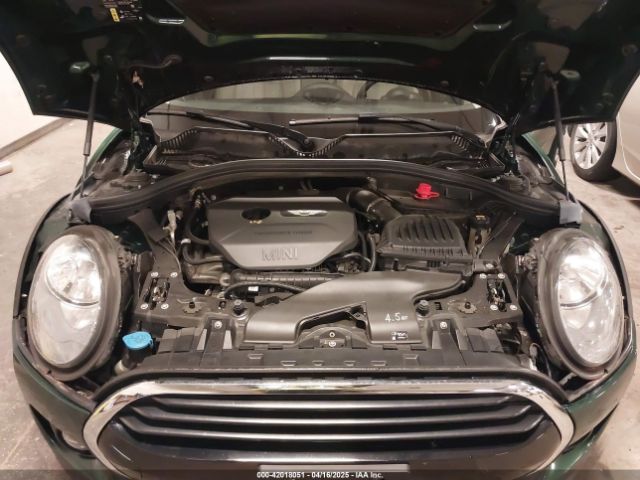 WMWLU1C5XK2F30207 Mini Clubman Cooper