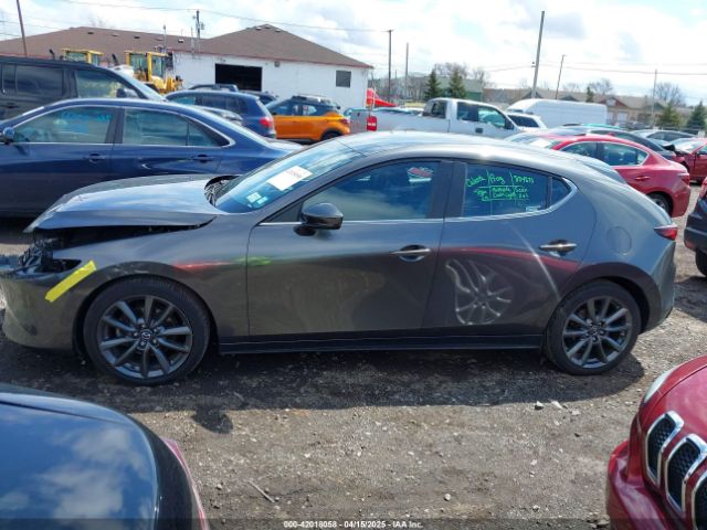 JM1BPBKLXM1337797 Mazda Mazda3 Hatchback Select