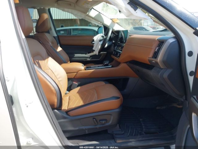 5N1DR3DK5NC268208 Nissan Pathfinder Platinum 4wd