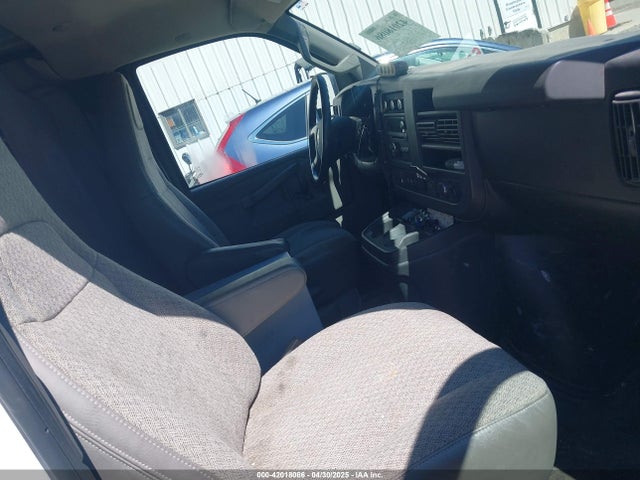1GCWGAFP4J1342434 Chevrolet Express 2500 Work Van