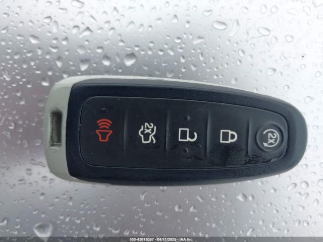 1FMCU9J99EUA46103 Ford Escape Titanium