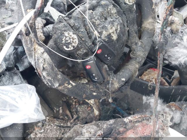 JTDKN3DU6F1892475 Toyota Prius Three