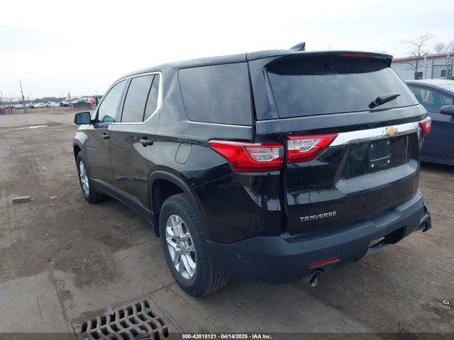 Chevrolet Traverse Ls 2019 1GNERFKW9KJ322222 Image 3