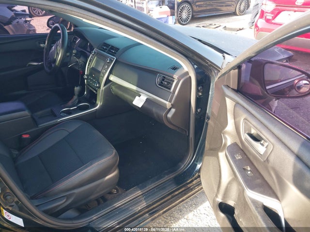 4T1BF1FK9HU690675 Toyota CAMRY SE