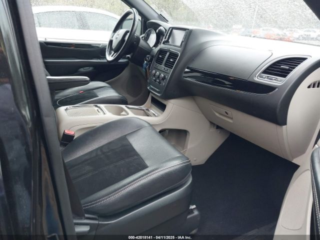 2C4RDGCG9JR297418 Dodge Grand Caravan Sxt