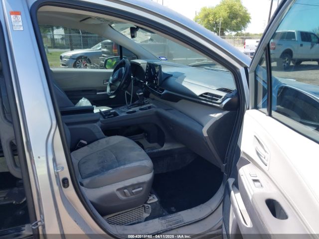 2021 TOYOTA SIENNA 5TDYRKEC1MS027959 Photo 4