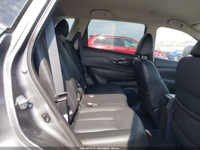 5N1AT2MV6KC727136 Nissan Rogue Sl