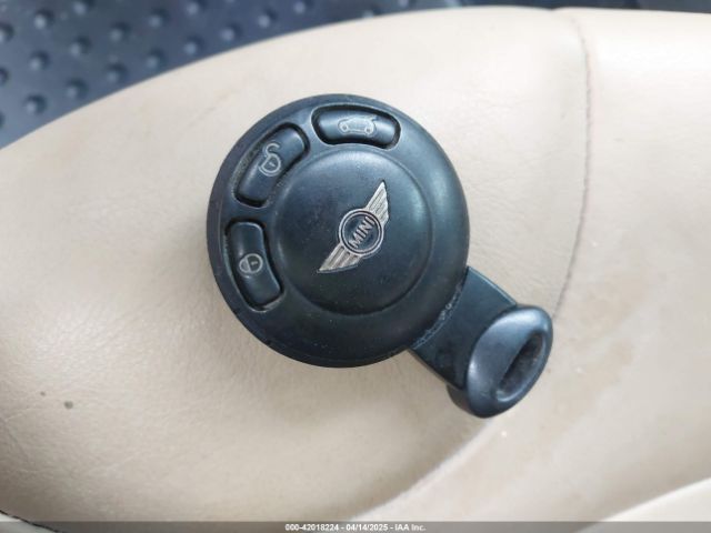 2007 MINI COOPER S WMWMF73537TT84443 Photo 10
