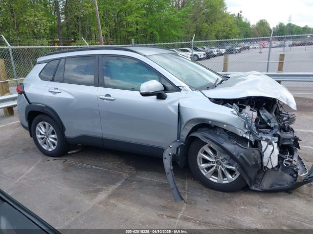 7MUCAABG7NV005913 Toyota Corolla Cross Le