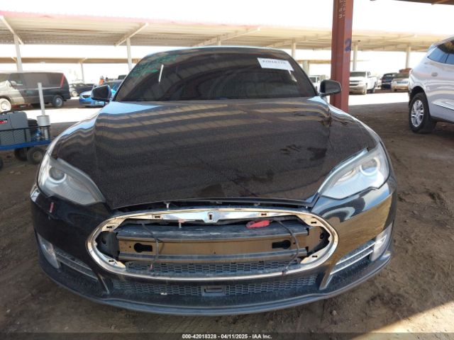 5YJSA1H20EFP62979 Tesla Model S P85d