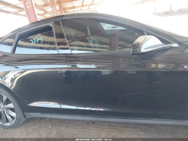 5YJSA1H20EFP62979 Tesla Model S P85d