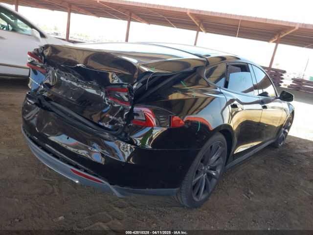 5YJSA1H20EFP62979 Tesla Model S P85d