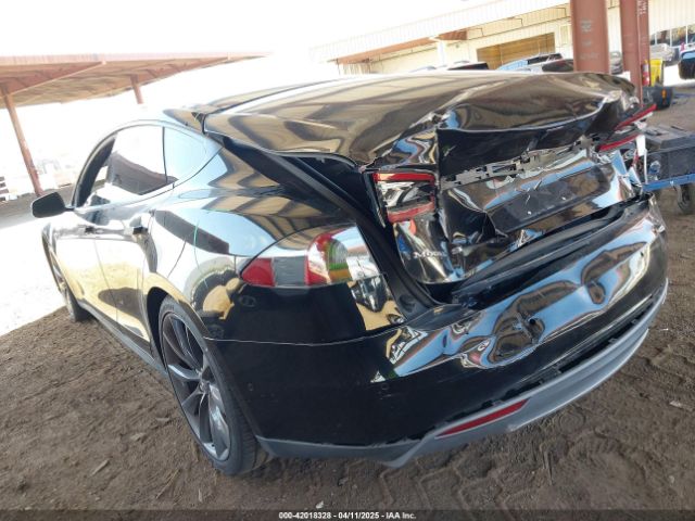 5YJSA1H20EFP62979 Tesla Model S P85d
