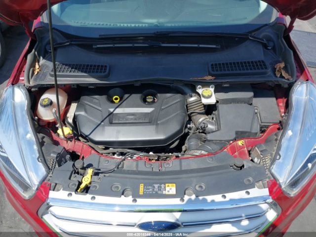 1FMCU0J96KUB79330 Ford Escape Titanium