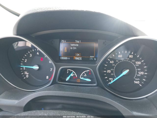1FMCU0J96KUB79330 Ford Escape Titanium
