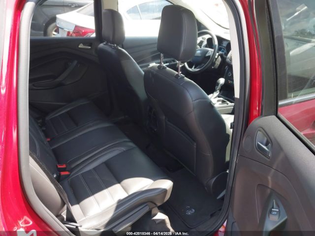 1FMCU0J96KUB79330 Ford Escape Titanium