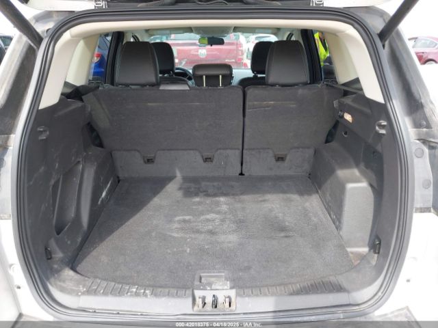 1FMCU0HD1JUA71691 Ford ESCAPE SEL