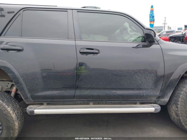 JTEZU5JR8H5159090 Toyota 4RUNNER SR5